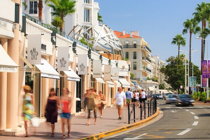 Private tour French Riviera Shopping & Lunch in St Paul de Vence - Key points at a glance