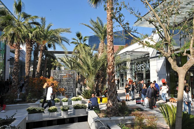 Private tour French Riviera Shopping & Lunch in St Paul de Vence - The price, and who gets good value
