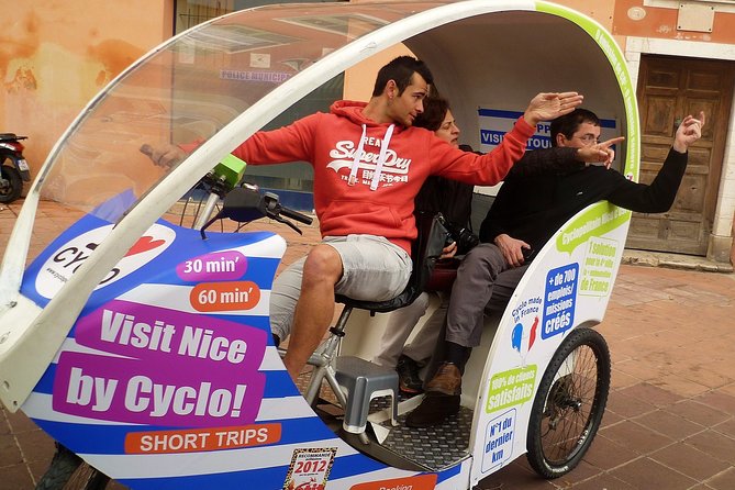 Private tour guide of Nice in electric taxibikes - The Promenade des Anglais and the Bay of Nice