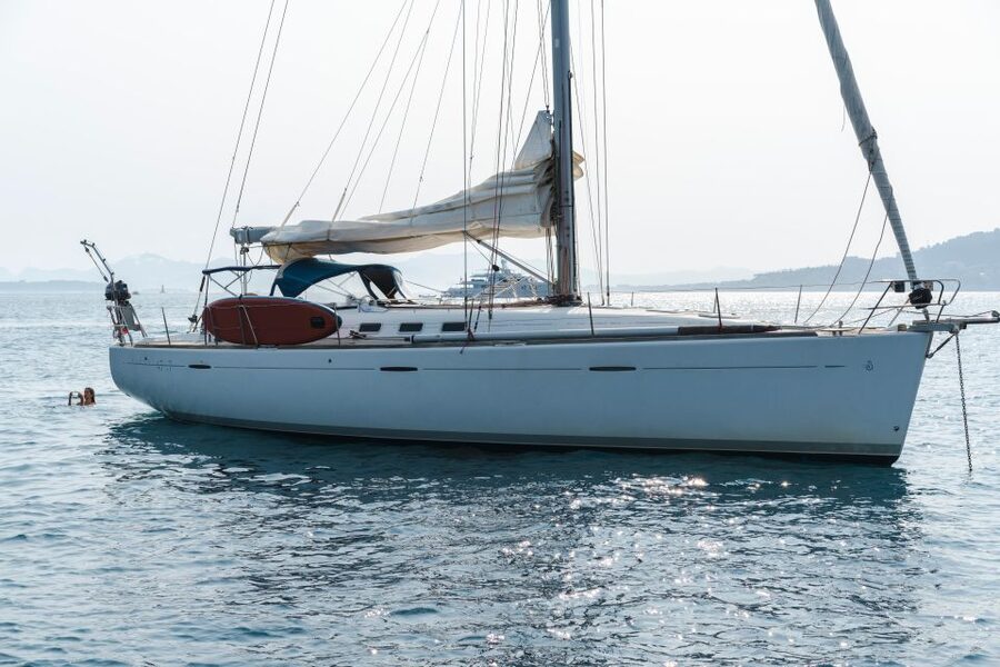 Private tour on a sailboat - Swim and paddle - Antibes Cape - Who should book, and who should think twice