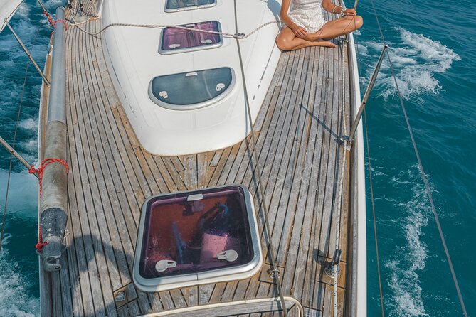 Private tour on a sailboat Swim and stand up paddle Antibes cape - Practical details before you book