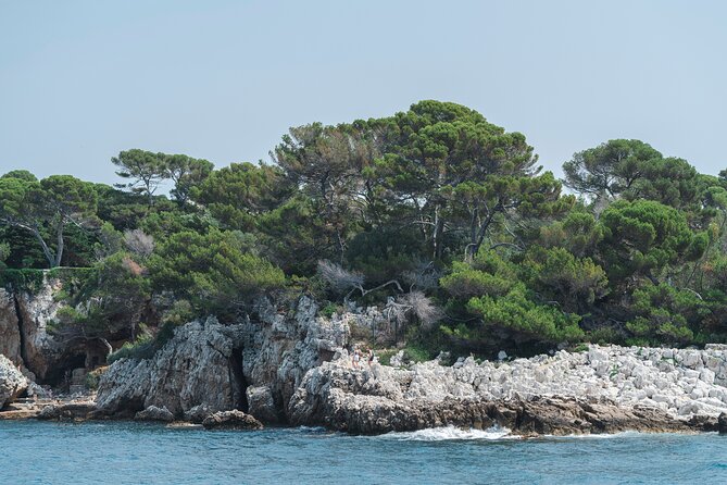 Private tour on a sailboat with apéritif at sunset on Antibes - Swimming, snorkeling, and paddleboarding