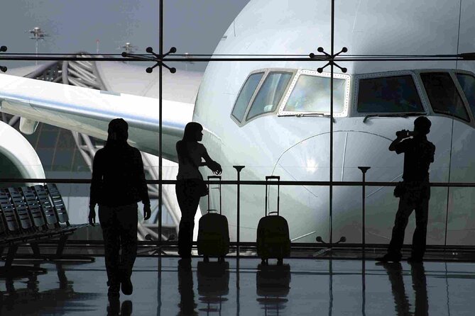 Private Transfer from Nice Airport to Nice hotels - What the airport meeting should feel like