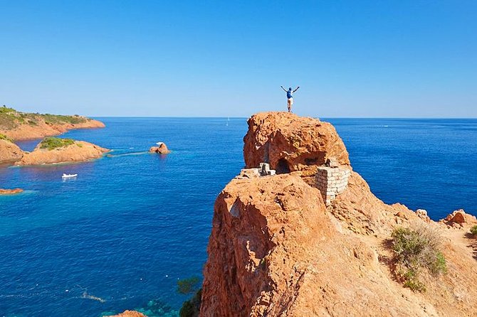 Saint Tropez and Port Grimaud: Full-Day Tour - Hotel pickup and the drive to Sainte-Maxime