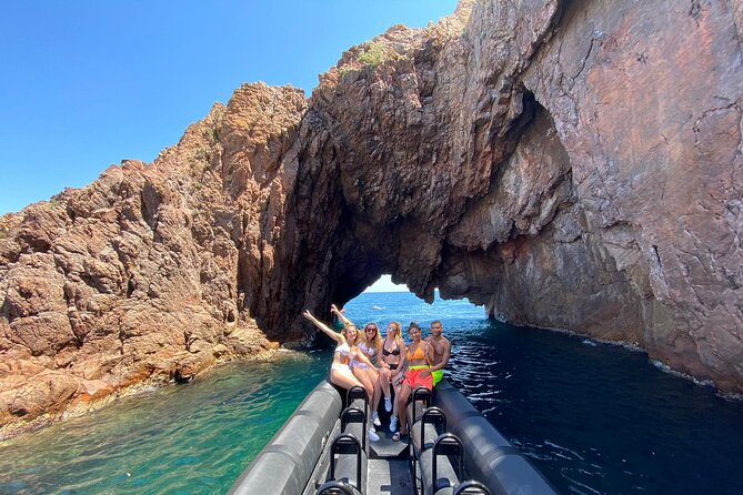Sea excursion - Estérel Massif by boat - The Corniche d’Or and the red-rock coves
