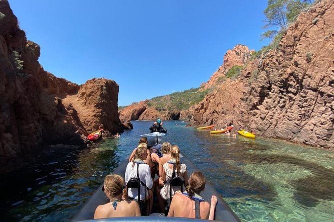 Sea excursion - Estérel Massif by boat - Cap Roux and the swimming stop