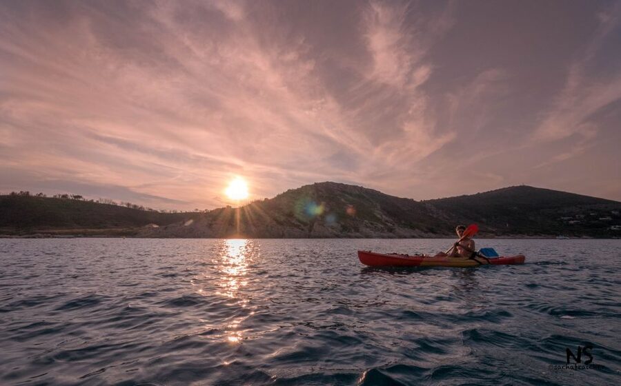 Sunset trip kayak tour in the gulf of Saint-Tropez - The guides and the pace of the outing