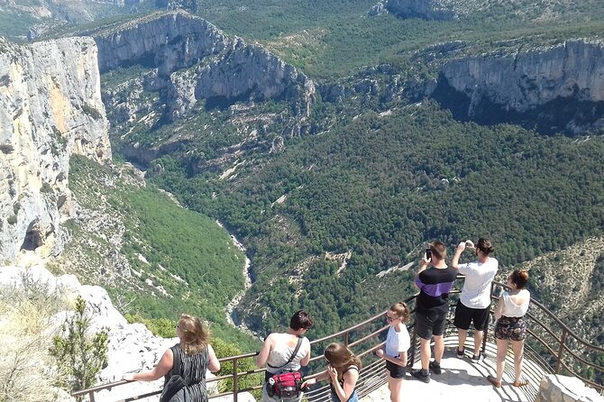 The Grand Canyon of Europe and Its Lavender Fields Small group - Lake Sainte-Croix can change the rhythm of the day