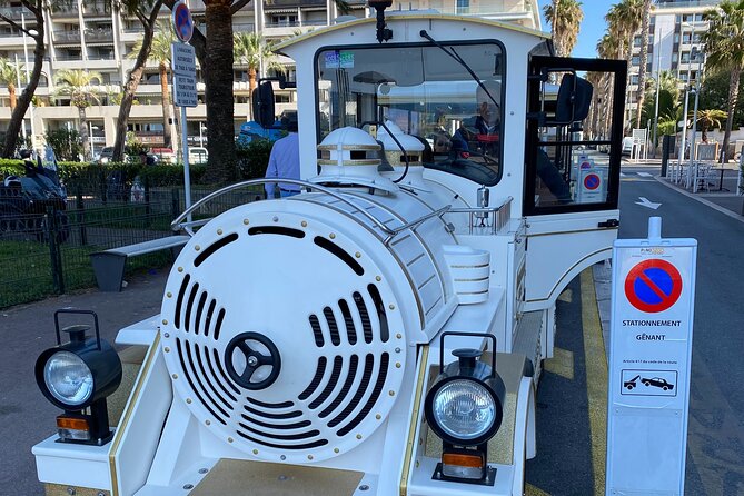The Little Train of Antibes Juan-les-Pins - When this ride works best