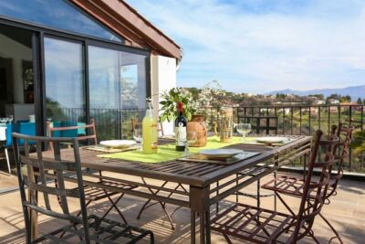 Viator Exclusive: Local Cooking Class & Dinner with View of Nice