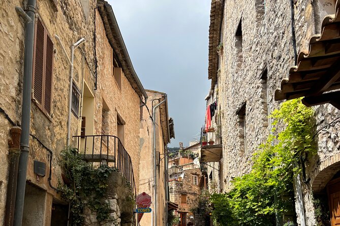 Villages Médiévaux,Grasse, Gourdon, Tourrettes sur Loup, St Paul - Who should book this day trip?