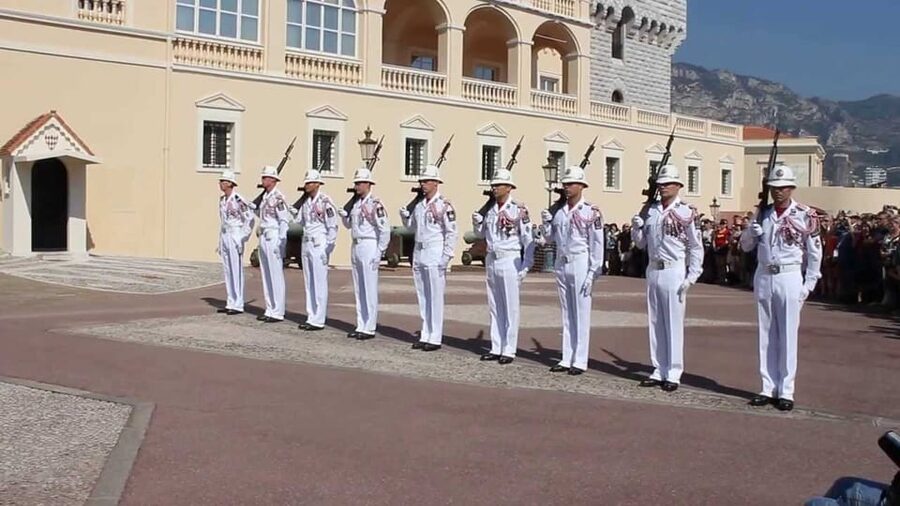 Ville Franche: Private 5-Hour Sightseeing Tour - The Grand Casino and a ride through Monte Carlo