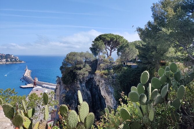Visit Nice in 2h with Local Certified Guide - The Promenade des Anglais and the #iloveNice stop
