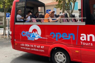 Visit of Antibes Juan-Les-Pins by convertible bus