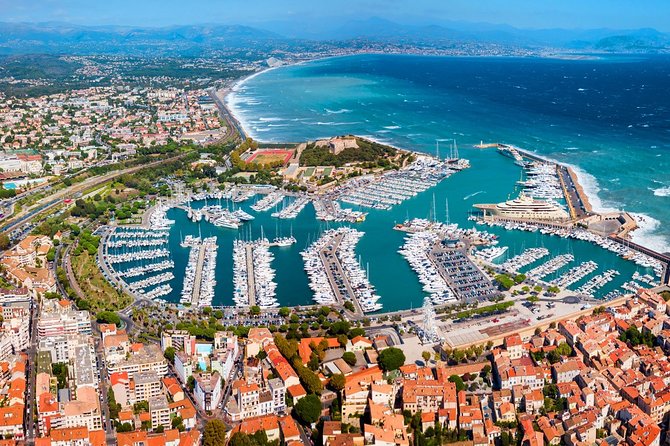 Visit of Antibes Juan-Les-Pins by convertible bus - Stop 3: Fort Carré near the harbor