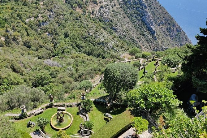 Visit of the Medieval Village of Èze - Reaching the Jardin Exotique at the old castle