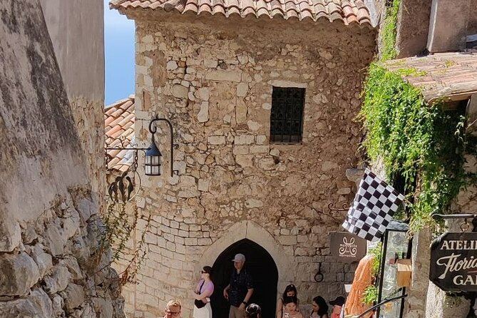 Visit of the Medieval Village of Èze - The legends of Hôtel Château de La Chèvre d’Or
