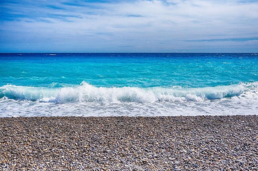 Visit Saint Paul de Vence, Antibes, and Cannes: 7-Hour Tour - Who should book this day tour?
