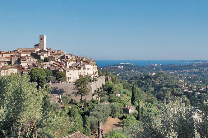 West Coast and Countryside shared & Guided tour from Nice - Fragonard and the choice between perfume and old-town time