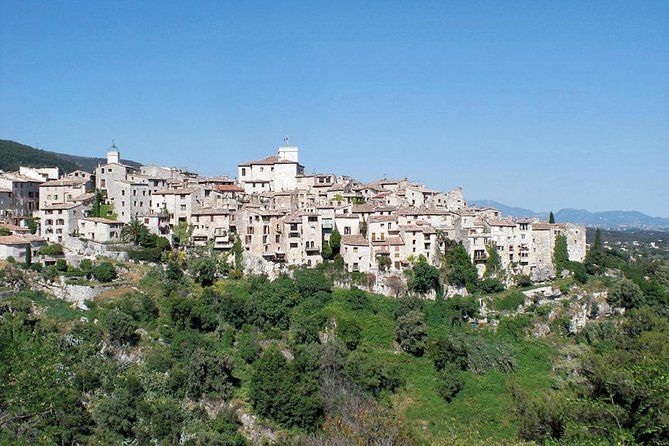 West Coast and Countryside shared & Guided tour from Nice - Gourdon and the Riviera view from above