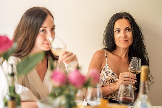 Wine Tasting Class: Tour de France in Nice City Centre - Why the evening schedule works well in Nice